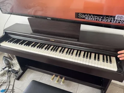 Sıfır Ayarında Yamana Piyano