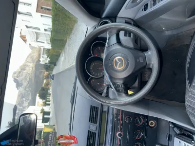 2005 Model Mazda Axela