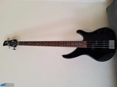 Bass Guitar Yamaha