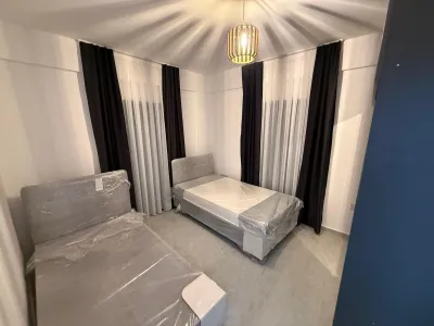 Tek Kisilik Baslik Yatak Ve Cilte 105x190 Yeni