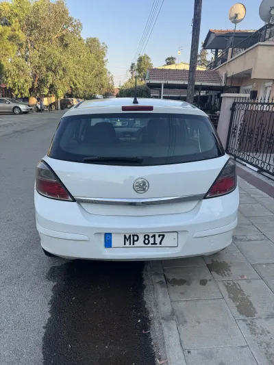Opel/vauxhall Astra