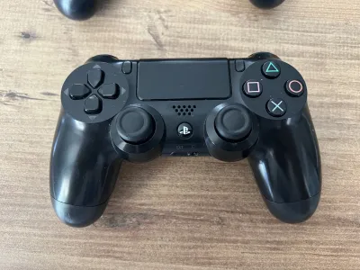 Playstation 4+çift Kol