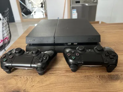 Playstation 4+çift Kol
