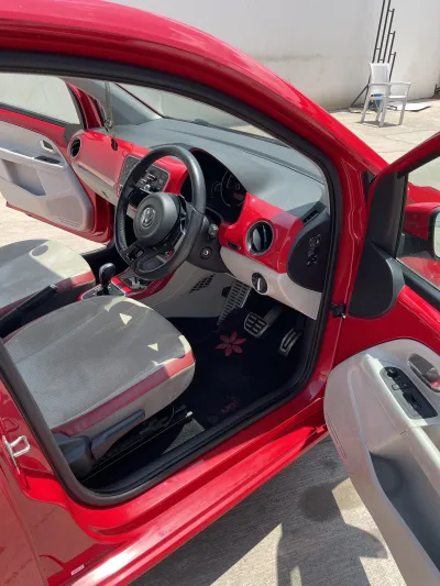 Volkswagen Up Araç