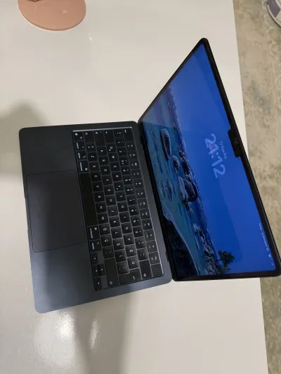 Macbook Air M2 13inç 8gb/256gb