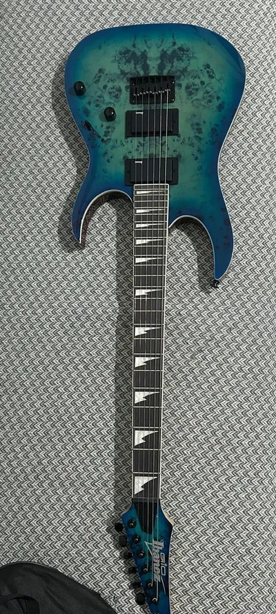 Ibanez Grgr221pa Elektro Gitar + Boss Katana Mini Amfi