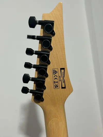 Ibanez Grgr221pa Elektro Gitar + Boss Katana Mini Amfi