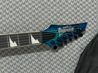 Ibanez Grgr221pa Elektro Gitar + Boss Katana Mini Amfi