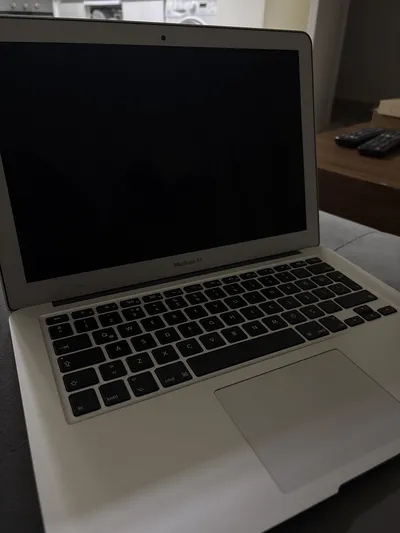Macbook Air 2017 Model