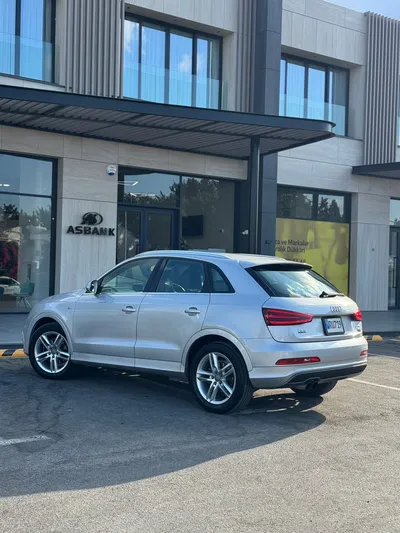 Audi Q3 S-line Quattro 2.0