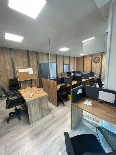 Ofis İçin Masa Ve Sandalye