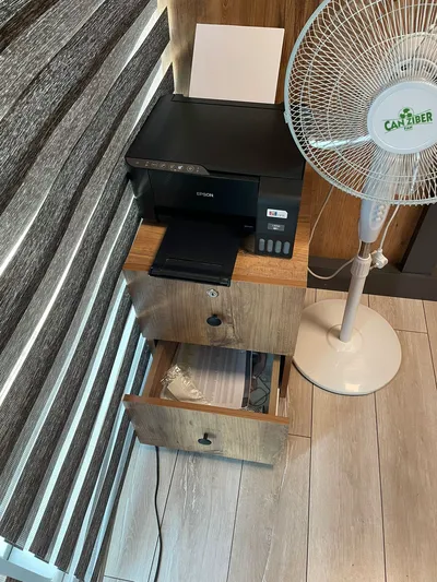 Ofis İçin Masa Ve Sandalye