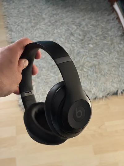 Beats Studio Pro