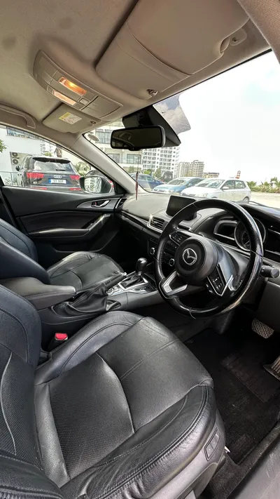 2017 Model Otomatik Mazda Axela