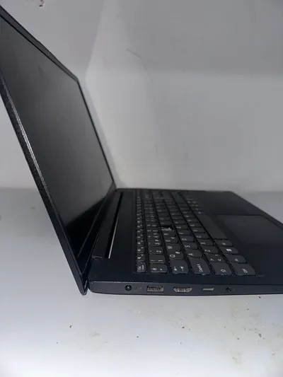 Lenovo Laptop (mağusa)