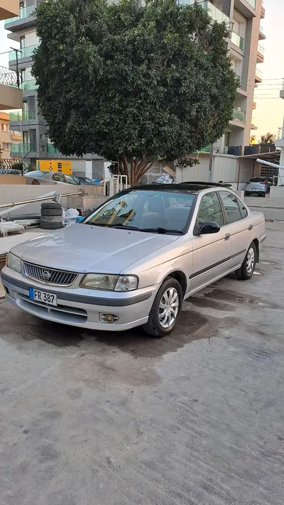 2001 Model Nissan Sanyy