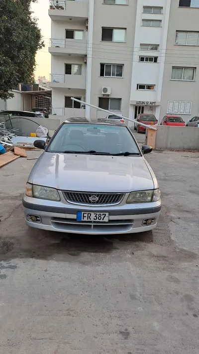 2001 Model Nissan Sanyy