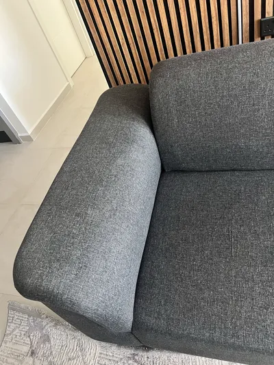 Az Kullanılmıs Üçlü Koltuk